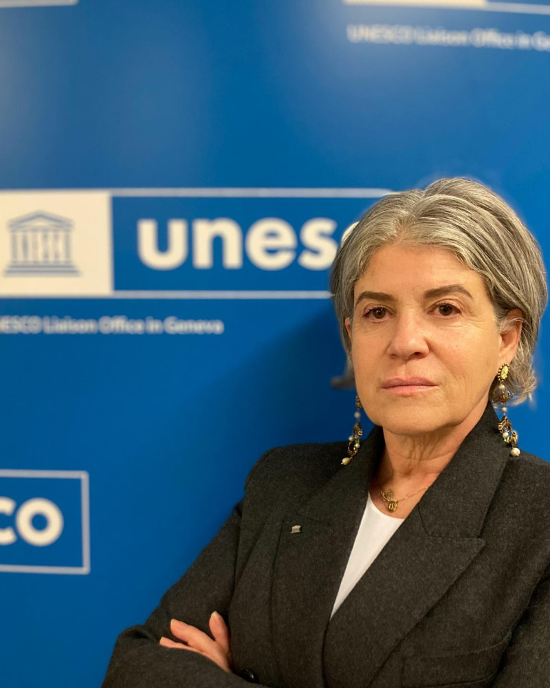 Ana Luiza  Thompson-Flores