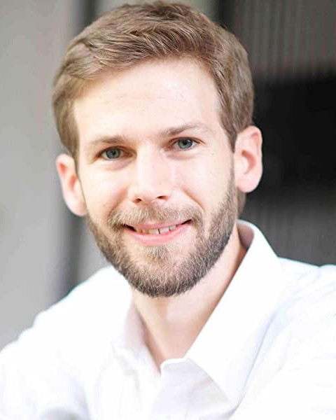 Dr Florian  Weigand